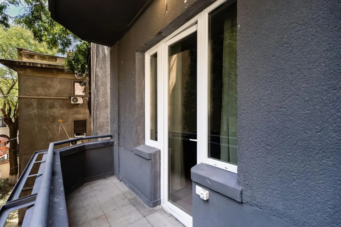 Bucharest Studios Tokyo Apart 0*,