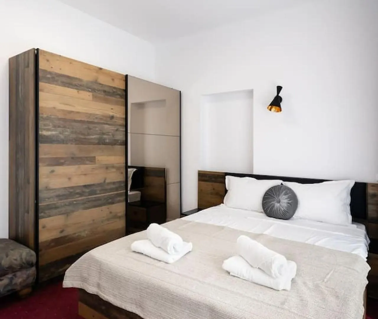 Bucharest Studios Tokyo Apart Apartment
